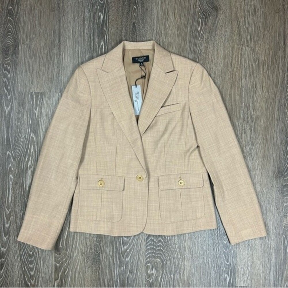 Talbots The Kate Fit Romantically Curvy NWT Khaki/Biege Color Size 6P